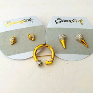 Essentials Ladies golf earrings and pin.